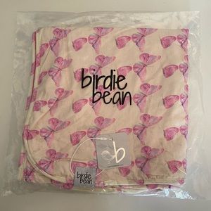 Birdie Bean Ava blanket